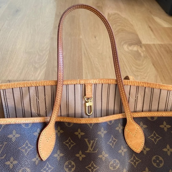 Louis Vuitton Neverfull GM - Picture 9 of 15